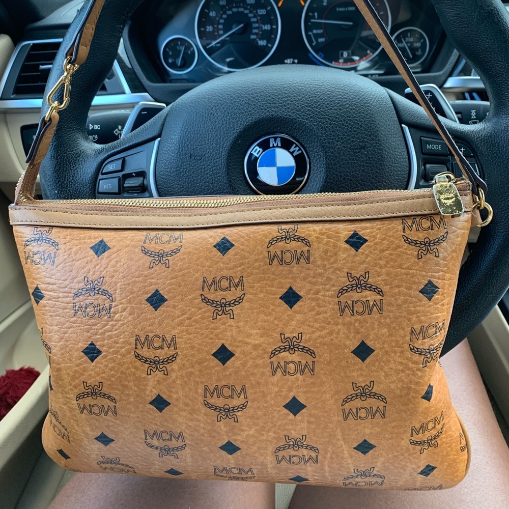 ❗️SOLD ❗️Authentic MCM pouch